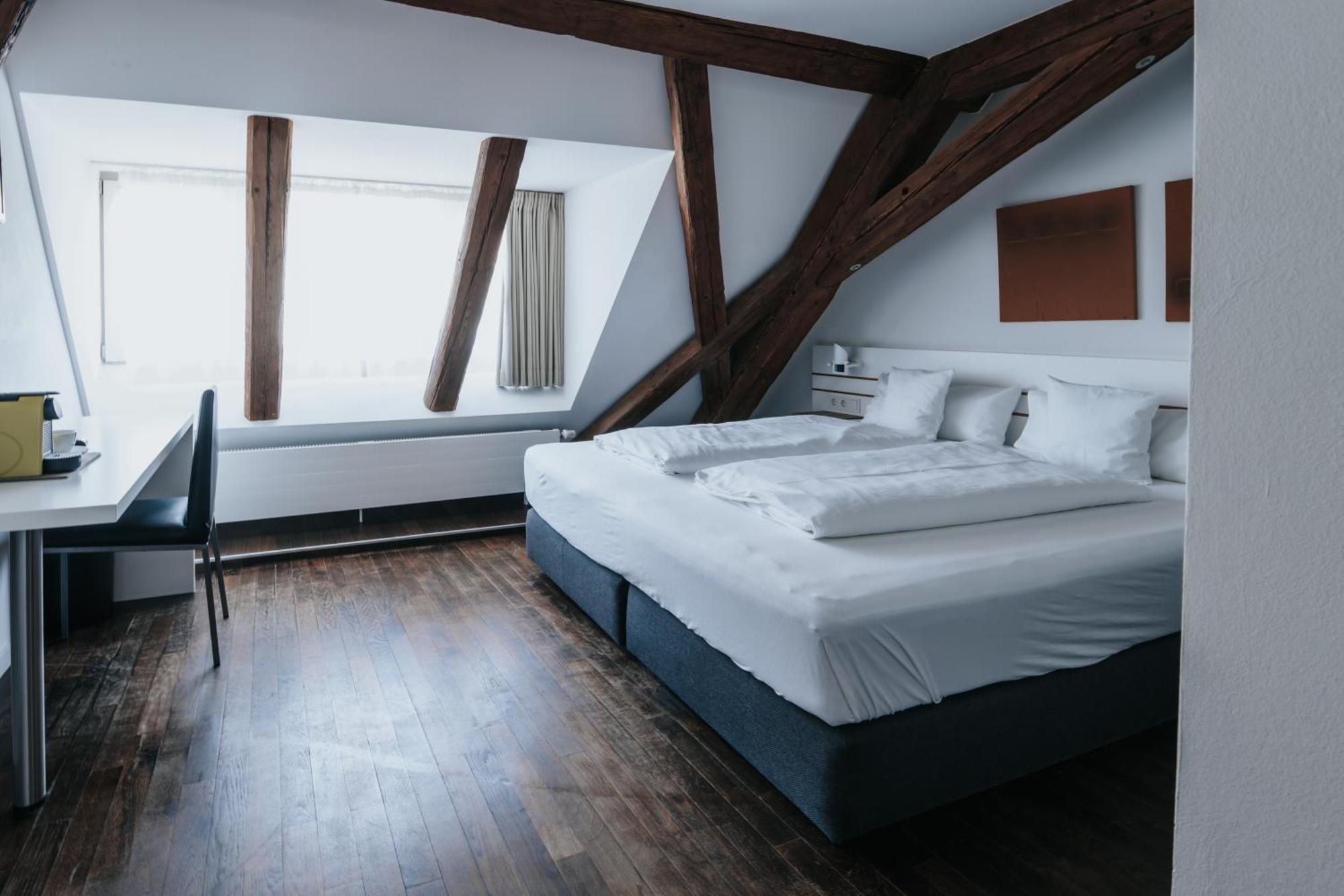 Hotel Löwen Ulm Exteriör bild