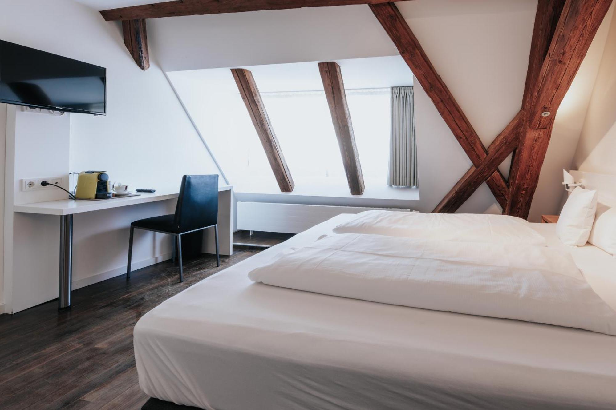 Hotel Löwen Ulm Exteriör bild